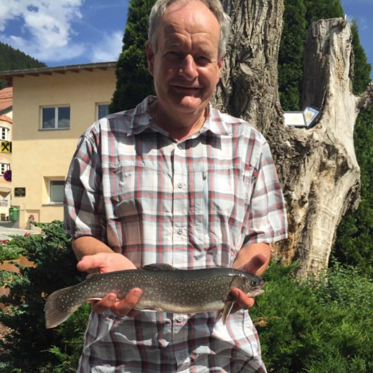 Klaus Blättler is the 2021 fisherman of the year in the salmonid fishing category.
